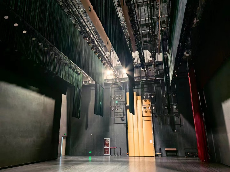 專注高品質設備供應，用硬核產(chǎn)品征服海外市場&mdash;&mdash;我公司成功拿下蒙古國扎門烏德某劇場舞臺設備?